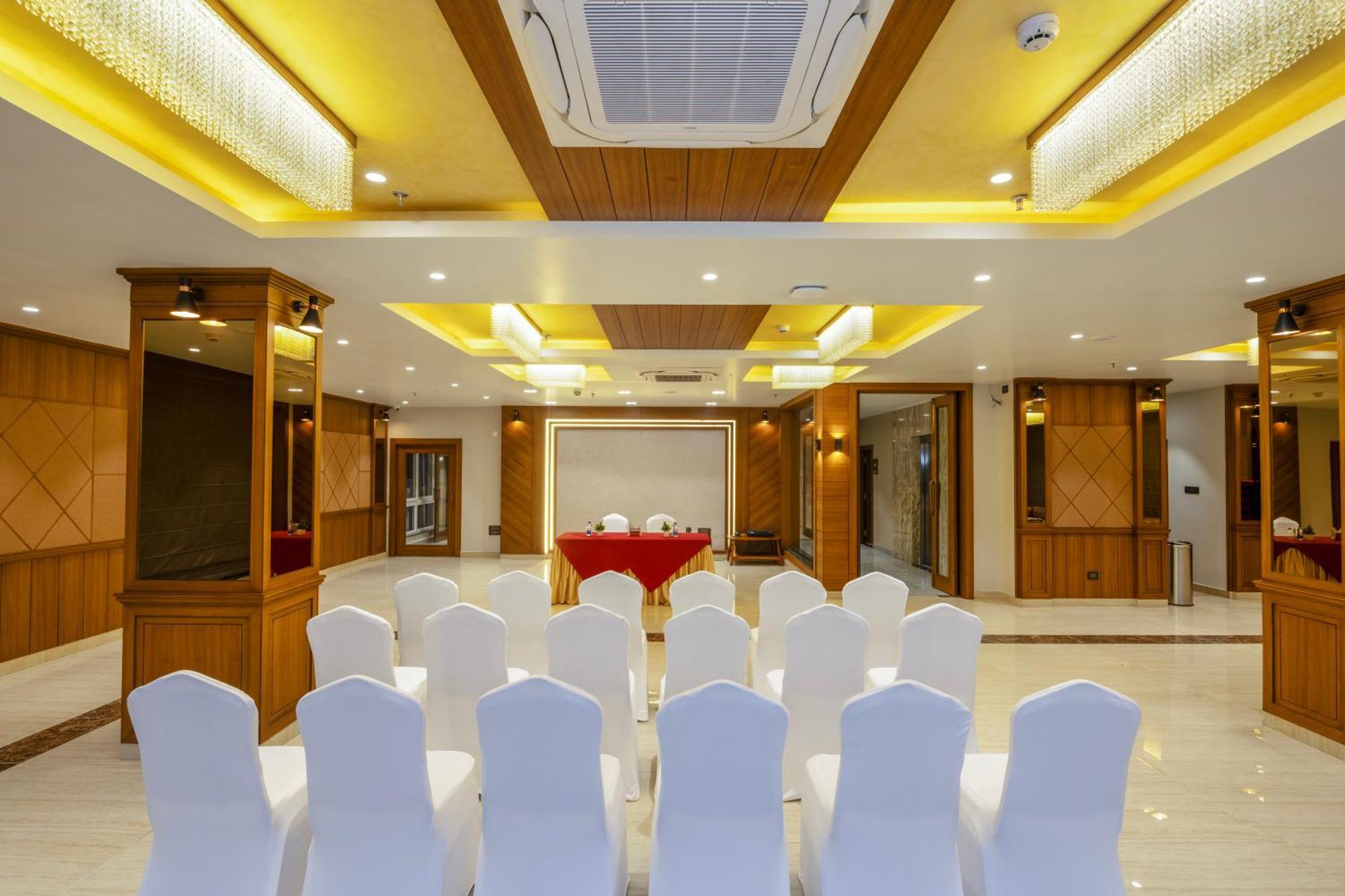 Ra Vista Hotel Kolkata Exterior photo
